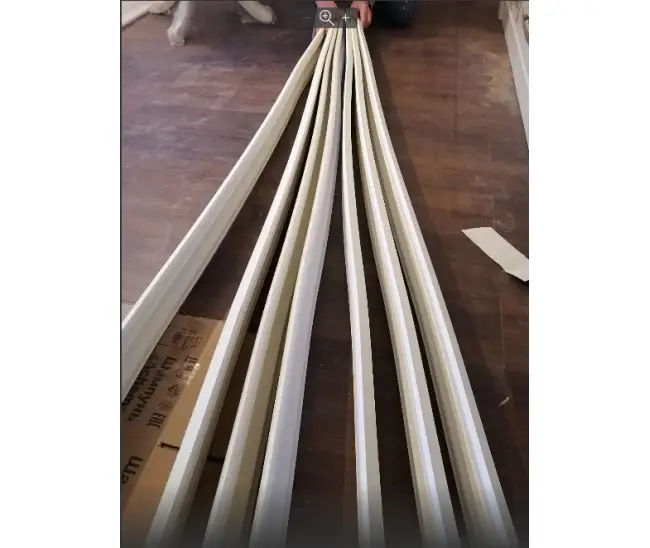 AB213 плинтус потолочный гладкий 240x8,3х8,3 -Р1