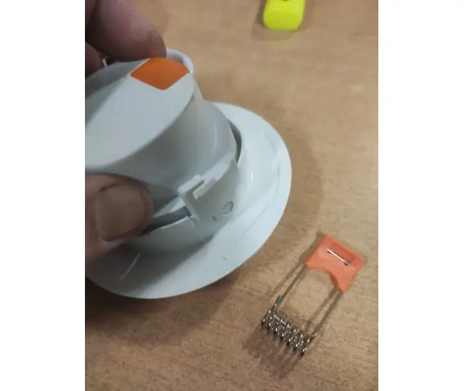 Светильник светодиодный ULTRA SD 7W 3000K Ø90х43