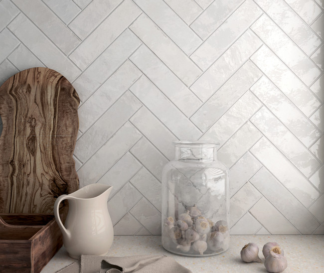 Tribeca Gypsum White Brillo 6x24.6